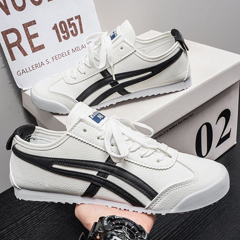 Sneakers di Marca alla Moda, S - Sports Equipment Brand recensione e prezzo