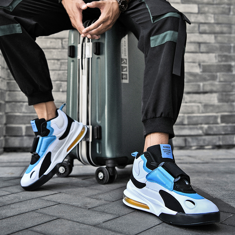 Stivali da Basket con cuscino  - Sports Equipment Brand recensione e prezzo